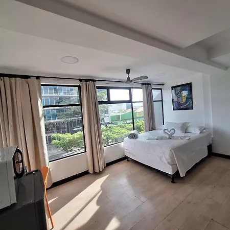 Apartahotel Del Paseo